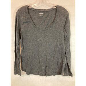 Everyday Elegance: Women's Small Gray Long Sleeve Casual Shirt